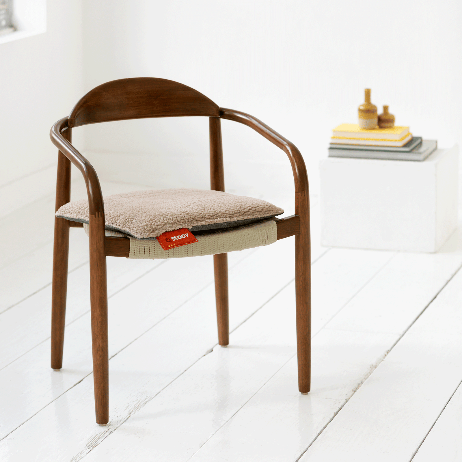 One | Laine Beige